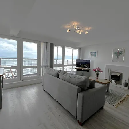Belle Vue Apartment Sandown Exterior photo